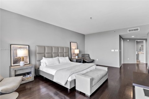 Condominio en venta en Key Biscayne, Florida, 4 dormitorios, 332.68 m2 № 547550 - foto 26