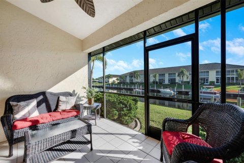 Villa ou maison à vendre à Punta Gorda, Floride: 2 chambres, 109.9 m2 № 875646 - photo 25