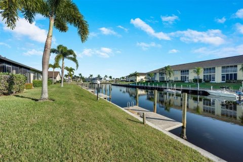 Villa ou maison à vendre à Punta Gorda, Floride: 2 chambres, 109.9 m2 № 875646 - photo 26