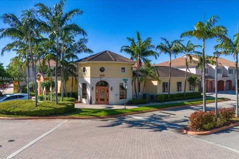 Condominio en venta en Miami Gardens, Florida, 2 dormitorios, 105.91 m2 № 1153440 - foto 10