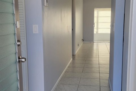 Copropriété à vendre à Lauderdale Lakes, Floride: 1 chambre, 71.35 m2 № 954327 - photo 14