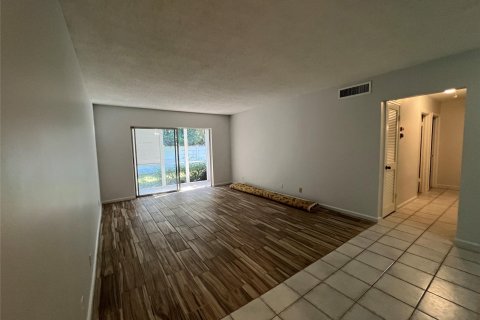 Copropriété à vendre à Fort Lauderdale, Floride: 2 chambres, 93.65 m2 № 929906 - photo 3