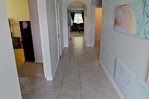 Casa en venta en Saint Cloud, Florida, 4 dormitorios, 171.5 m2 № 1349357 - foto 9