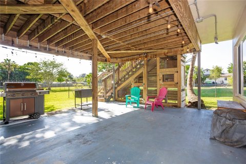 Casa en venta en Davie, Florida, 5 dormitorios, 310.76 m2 № 1221937 - foto 25