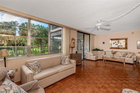 Condominio en venta en Pembroke Pines, Florida, 2 dormitorios, 120.31 m2 № 888207 - foto 17