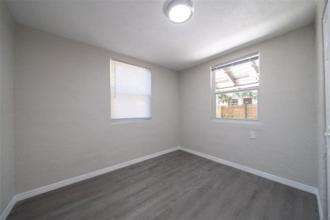 Casa en venta en Tampa, Florida, 3 dormitorios, 123.37 m2 № 1301007 - foto 21