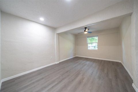 Casa en venta en Tampa, Florida, 3 dormitorios, 123.37 m2 № 1301007 - foto 14