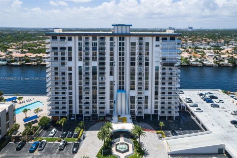 Condominio en venta en Hollywood, Florida, 2 dormitorios, 116.5 m2 № 1189288 - foto 3