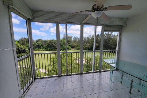 Copropriété à vendre à Pompano Beach, Floride: 1 chambre, 83.61 m2 № 1288887 - photo 12