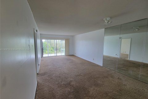 Copropriété à vendre à Pompano Beach, Floride: 1 chambre, 83.61 m2 № 1288887 - photo 10