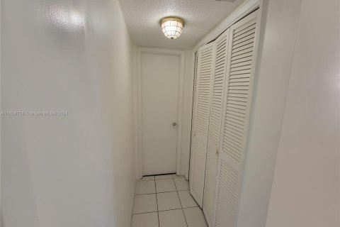 Copropriété à vendre à Pompano Beach, Floride: 1 chambre, 83.61 m2 № 1288887 - photo 6