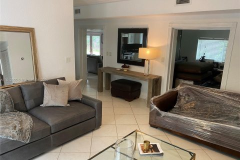 Casa en venta en Miami, Florida, 3 dormitorios, 169.64 m2 № 1288931 - foto 15