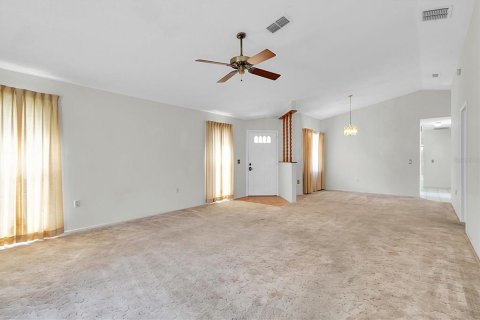 Copropriété à vendre à New Port Richey, Floride: 2 chambres, 124.49 m2 № 1339261 - photo 6