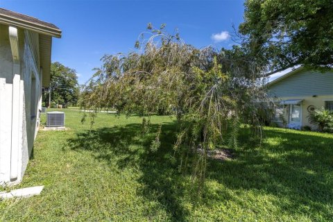 Copropriété à vendre à New Port Richey, Floride: 2 chambres, 124.49 m2 № 1339261 - photo 25