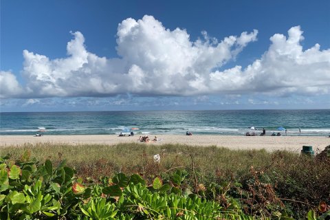 Condo in Boca Raton, Florida, 1 bedroom  № 1129180 - photo 22