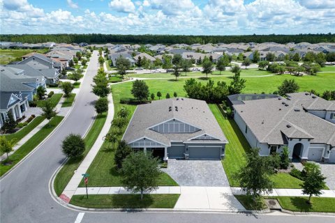 Villa ou maison à vendre à Land O' Lakes, Floride: 4 chambres, 236.25 m2 № 1342043 - photo 5