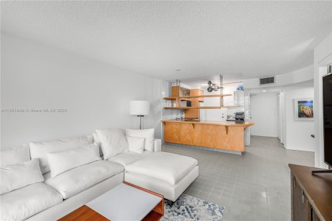 Condominio en venta en Miami Beach, Florida, 1 dormitorio, 61.5 m2 № 1345302 - foto 16