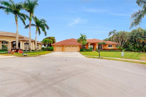 House in Wellington, Florida 6 bedrooms, 290.41 sq.m. № 1345073 - photo 25