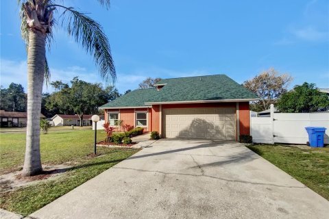 Casa en venta en Brandon, Florida, 4 dormitorios, 217.02 m2 № 952997 - foto 4