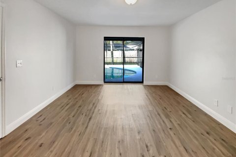 Casa en venta en Brandon, Florida, 4 dormitorios, 217.02 m2 № 952997 - foto 12