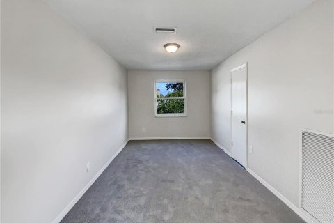 Casa en venta en Brandon, Florida, 4 dormitorios, 217.02 m2 № 952997 - foto 22