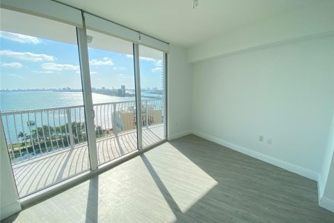 Copropriété à louer à Miami, Floride: 2 chambres, 97.36 m2 № 1345255 - photo 8