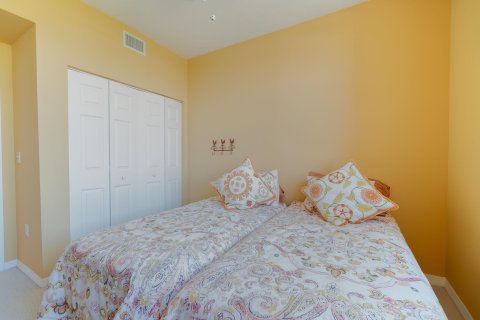 Condo in Lantana, Florida, 3 bedrooms  № 1162856 - photo 21