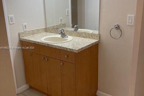 Appartement à louer à Miami, Floride: 2 chambres, 97.83 m2 № 1370421 - photo 15