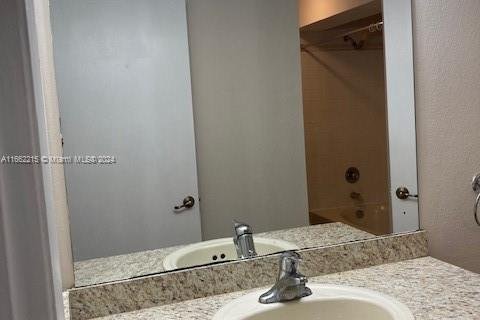 Apartment in Miami, Florida 2 bedrooms, 97.83 sq.m. № 1370421 - photo 21