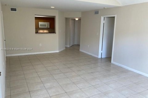 Appartement à louer à Miami, Floride: 2 chambres, 97.83 m2 № 1370421 - photo 16