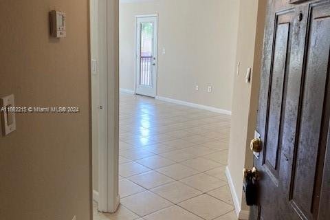 Appartement à louer à Miami, Floride: 2 chambres, 97.83 m2 № 1370421 - photo 13