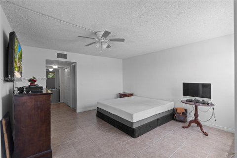 Copropriété à vendre à Lauderhill, Floride: 2 chambres, 144.93 m2 № 1272486 - photo 23