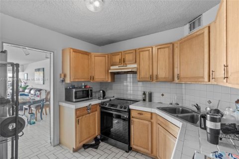 Copropriété à vendre à Lauderhill, Floride: 2 chambres, 144.93 m2 № 1272486 - photo 12