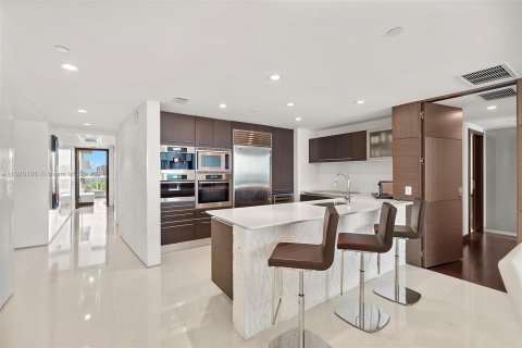 Condo in Sunny Isles Beach, Florida, 3 bedrooms  № 1272528 - photo 9