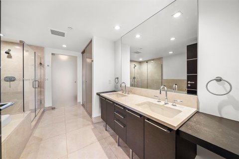 Condo in Sunny Isles Beach, Florida, 3 bedrooms  № 1272528 - photo 15