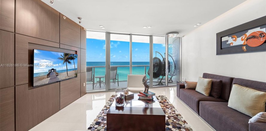 Condo in Sunny Isles Beach, Florida, 3 bedrooms  № 1272528