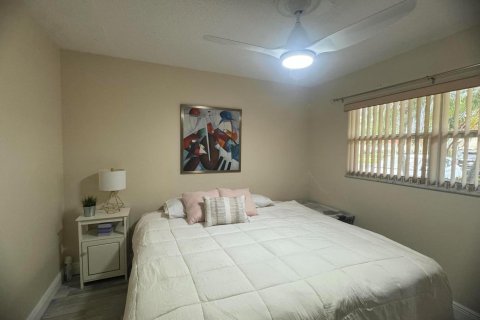 Condo in Delray Beach, Florida, 2 bedrooms  № 1210331 - photo 25