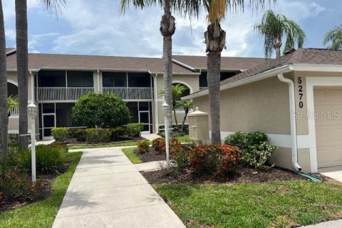 Condominio en alquiler en Sarasota, Florida, 2 dormitorios, 123 m2 № 1350470 - foto 1