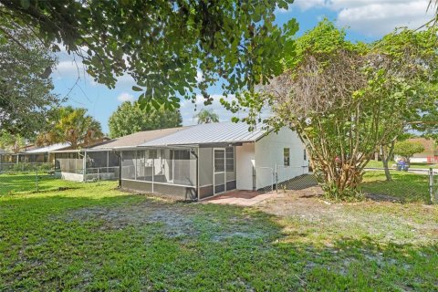 Duplex in Stuart, Florida 3 bedrooms, 105.07 sq.m. № 1337717 - photo 18