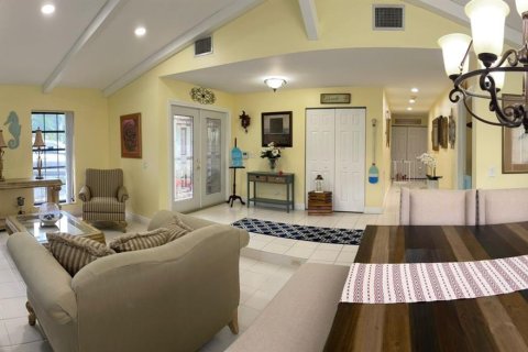 Villa ou maison à vendre à Coral Springs, Floride: 4 chambres, 224.27 m2 № 1348814 - photo 5