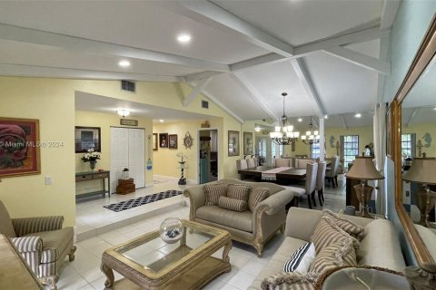 Villa ou maison à vendre à Coral Springs, Floride: 4 chambres, 224.27 m2 № 1348814 - photo 8