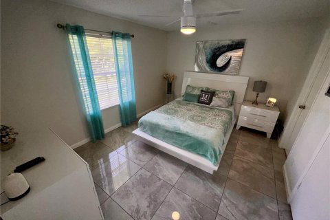 Condominio en venta en Orlando, Florida, 2 dormitorios, 99.13 m2 № 683444 - foto 12