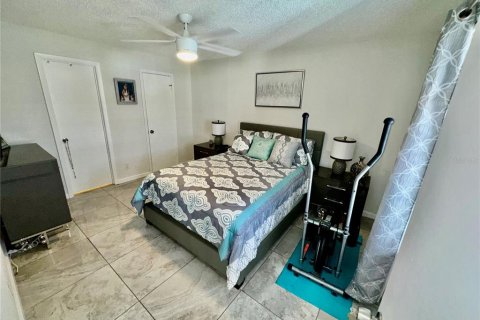 Condominio en venta en Orlando, Florida, 2 dormitorios, 99.13 m2 № 683444 - foto 17