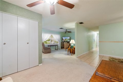 Casa en venta en Brooksville, Florida, 3 dormitorios, 138.8 m2 № 1353167 - foto 4