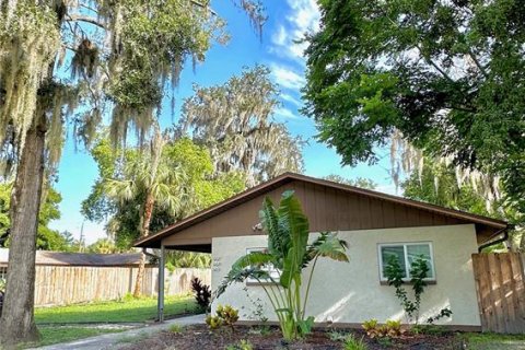 Casa en venta en New Port Richey, Florida, 2 dormitorios, 253.44 m2 № 1353200 - foto 1