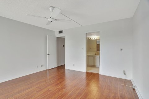Condominio en venta en Coconut Creek, Florida, 2 dormitorios, 107.95 m2 № 1092750 - foto 11