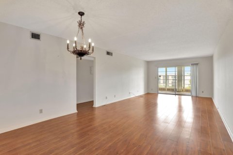 Condominio en venta en Coconut Creek, Florida, 2 dormitorios, 107.95 m2 № 1092750 - foto 24