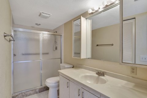 Condominio en venta en Coconut Creek, Florida, 2 dormitorios, 107.95 m2 № 1092750 - foto 16