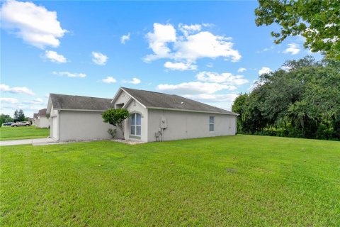 House in Kissimmee, Florida 3 bedrooms, 136.01 sq.m. № 1358264 - photo 3