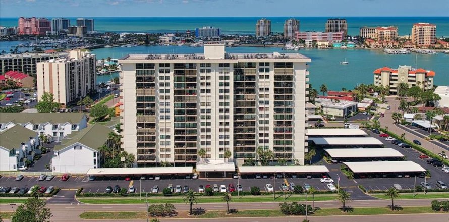 Condominio en Clearwater, Florida, 2 dormitorios  № 1359423